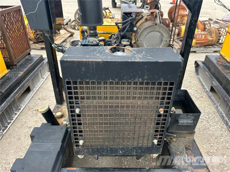  Hydra-Tech 8HT35DVY Hydraulic Power Pack Hidrauliskie pāļu āmuri