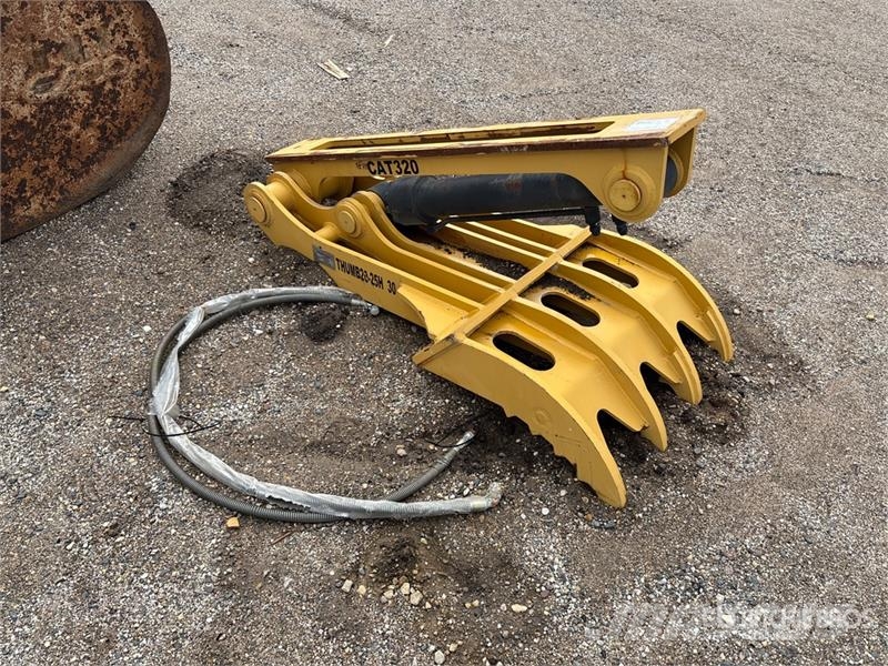 Hydraulic Excavator Thumb - Fits Cat 320 Žlice
