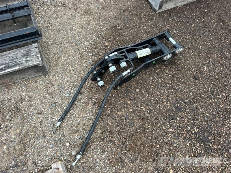  Hydraulic Excavator Thumb (Unused) دلاء