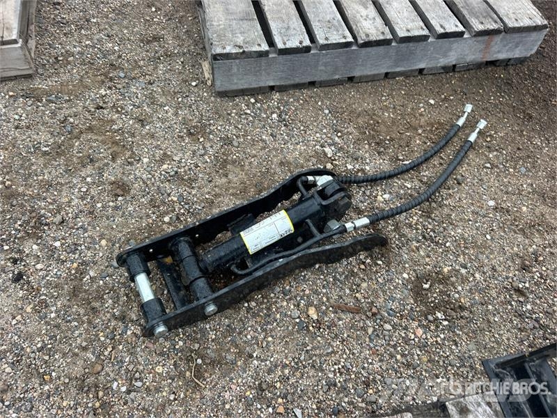  Hydraulic Excavator Thumb (Unused) دلاء
