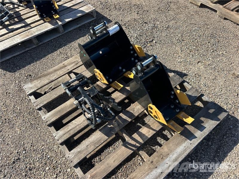  Hydraulic Thumb, 15 in & 8 in Digging Excavator Bu Buckets