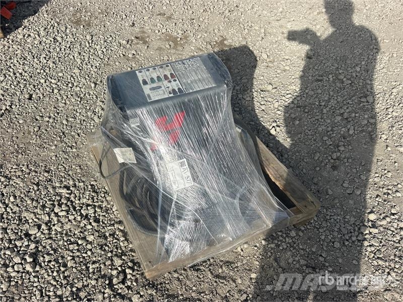 HYPERTHERM POWERMAX65 Plasma Cutter Máquinas de soldar