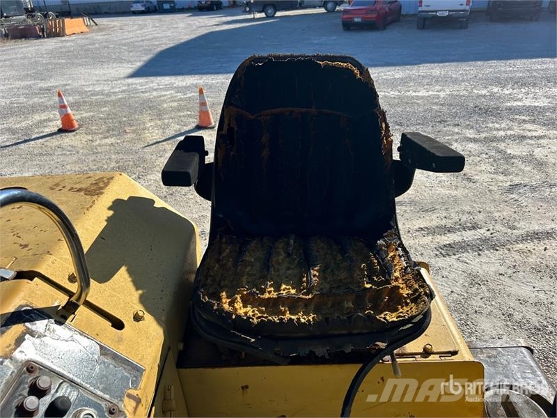 Hyster C350D Double Drum Roller مداحل ثنائية الاسطوانة