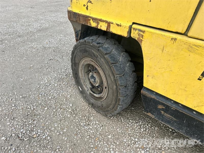 Hyster H100XM 9150 lb Pneumatic Tire Forklift Autokrāvēji - citi