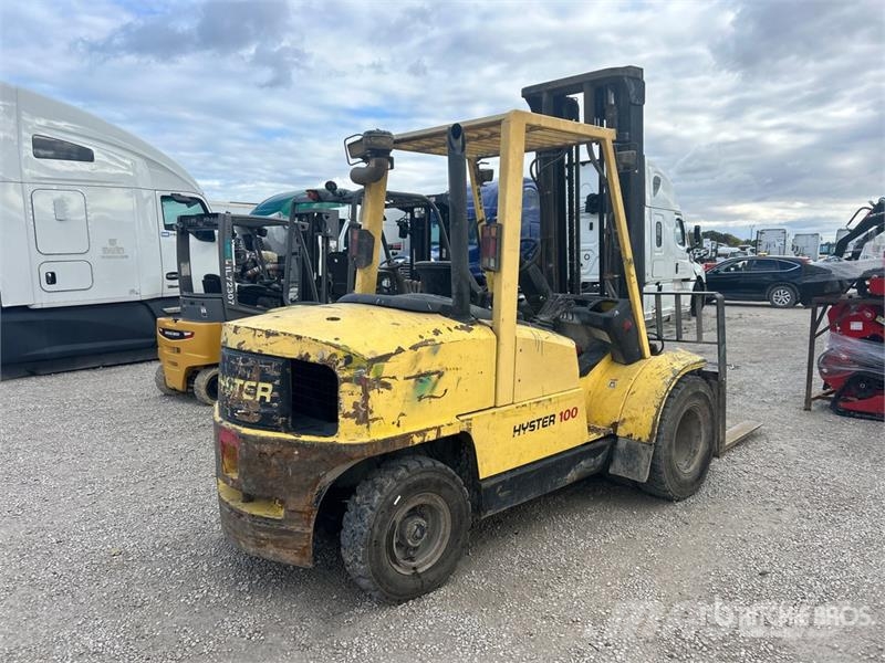 Hyster H100XM 9150 lb Pneumatic Tire Forklift Autokrāvēji - citi
