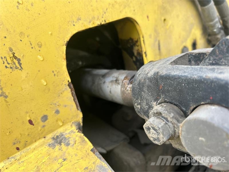 Hyster H100XM 9150 lb Pneumatic Tire Forklift Autokrāvēji - citi