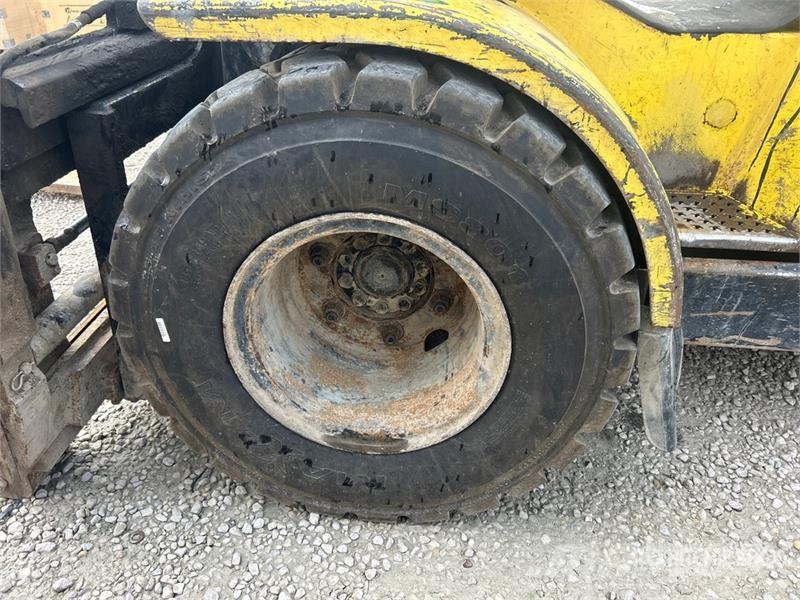 Hyster H100XM 9150 lb Pneumatic Tire Forklift Autokrāvēji - citi