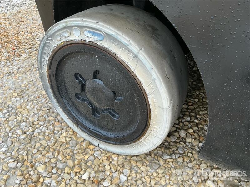 Hyster S50FT 5000 lb Cushion Tire Forklift Viličarji - drugo