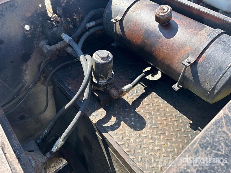 Hyster T/A Removable Gooseneck Lowboy Trailer Mažų aukščių krautuvai