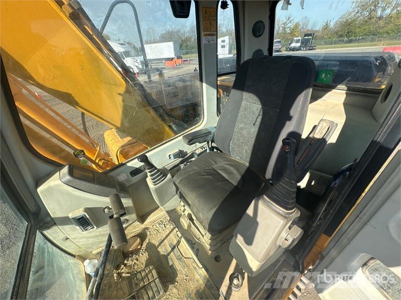 Hyundai 140LC-7 Tracked Excavator Gravemaskiner på larvebånd