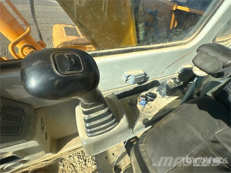 Hyundai 140LC-7 Tracked Excavator Gravemaskiner på larvebånd
