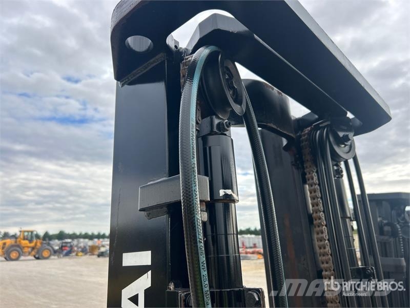 Hyundai 25L-7A 5000 lb Pneumatic Tire Forklift 그 외 지게차