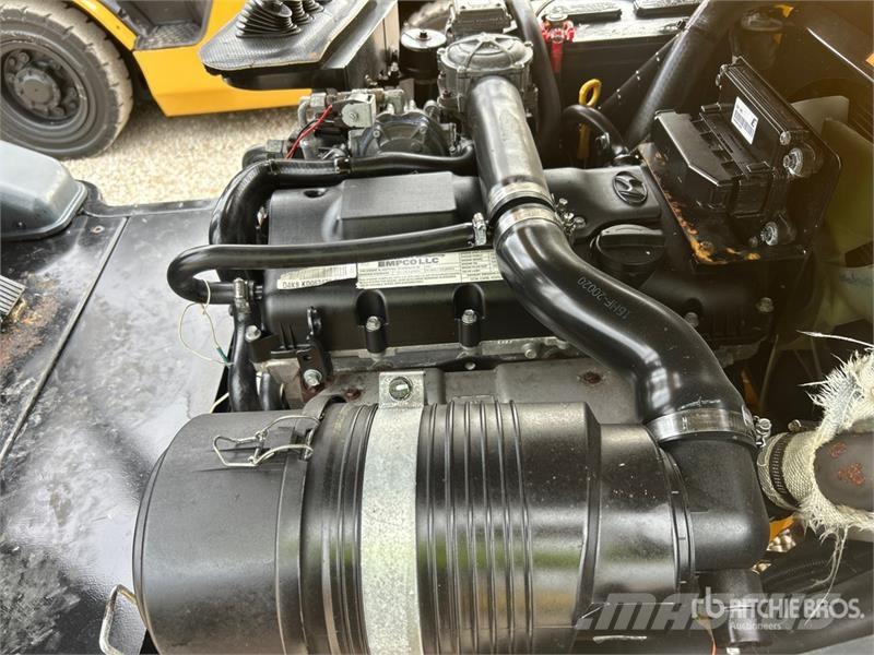 Hyundai 25L-7A 5000 lb Pneumatic Tire Forklift 그 외 지게차