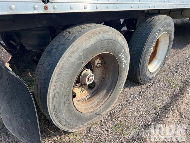 Hyundai 53 ft x 102 in T/A Van Trailer Furgons