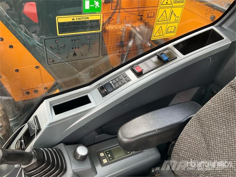 Hyundai HX145A CR Tracked Excavator Bageri guseničari