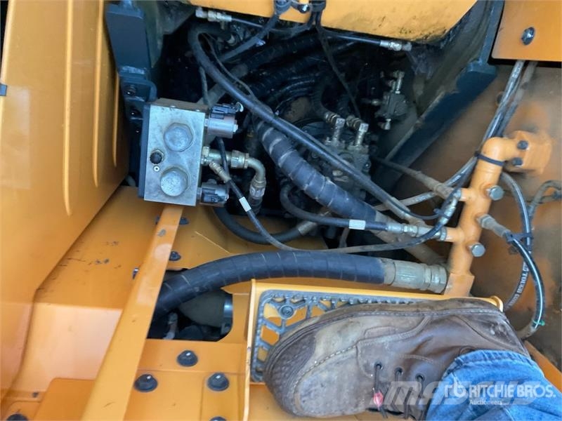 Hyundai HX145LCR Εκσκαφείς με ερπύστριες
