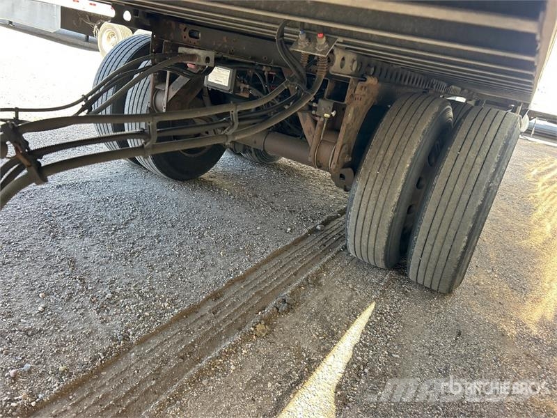 Hyundai V12530152-AJS Dobozos pótkocsik