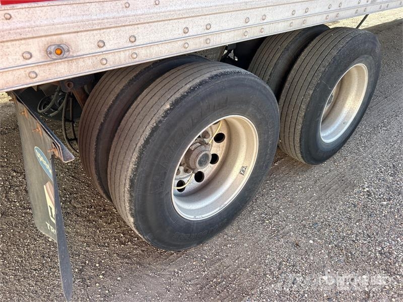 Hyundai V12530152-AJS Dobozos pótkocsik