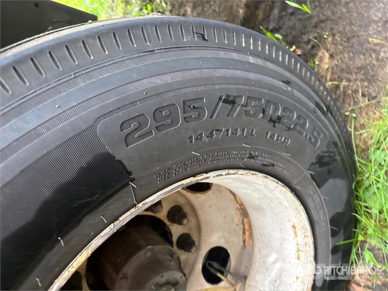 Hyundai VC2530152-AJS مقطورات ذات هيكل صندوقي