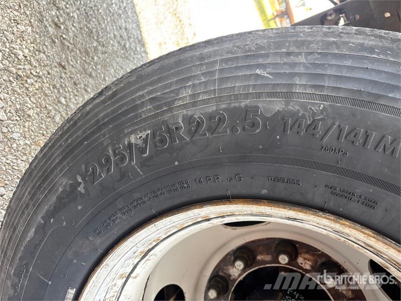 Hyundai VC2530152-AJS Cajas de remolque