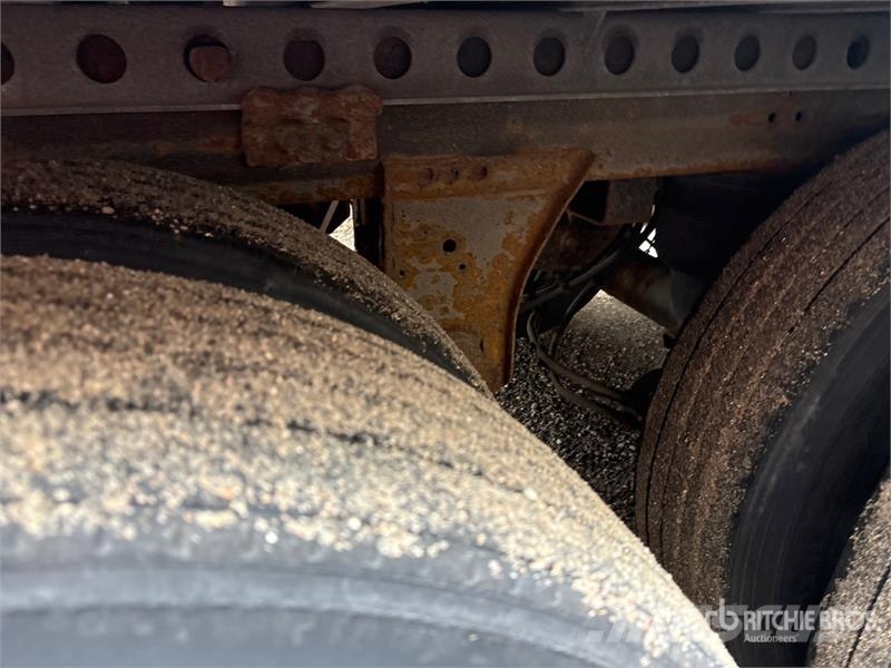 Hyundai VI2530152-AJS Причепи-фургони