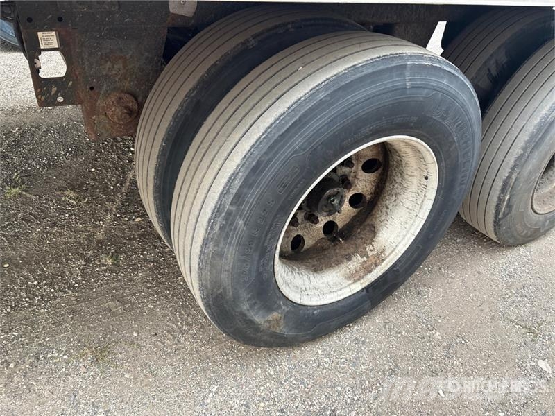 Hyundai VI2530152-AJS مقطورات ذات هيكل صندوقي