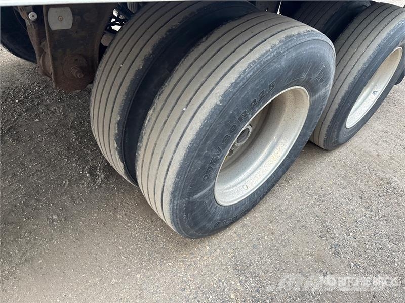 Hyundai VI2530152-AJS مقطورات ذات هيكل صندوقي