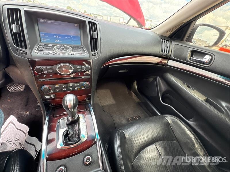 Infiniti G37 Automobile Lengvieji automobiliai