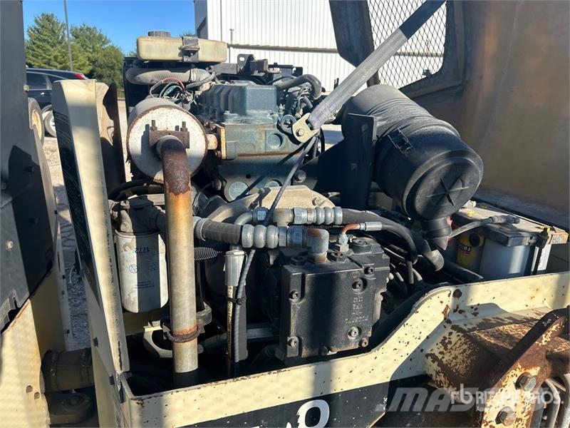 Ingersoll Rand DD-30 Divvalču grunts veltņi