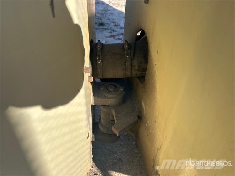 Ingersoll Rand DD-30 Divvalču grunts veltņi