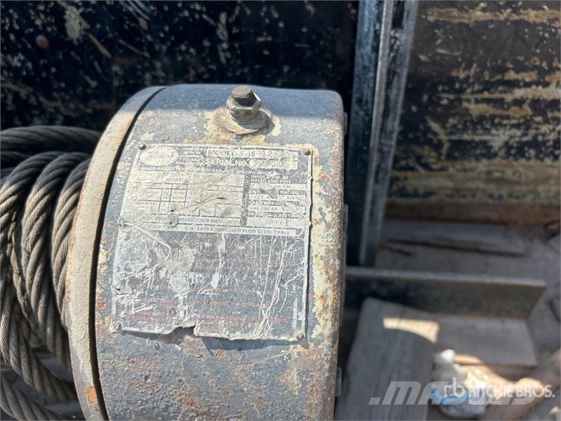 International 1954 4x2 Rollback Truck Vehículos de reciclaje