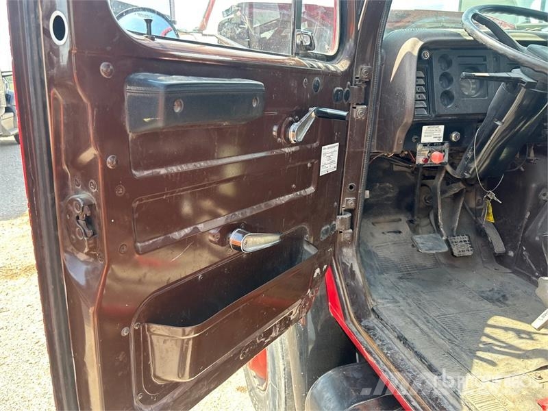 International 1954 4x2 Rollback Truck Vehículos de reciclaje