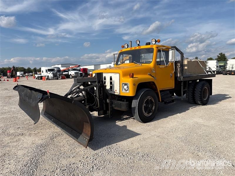 International 1954 4x2 Flatbed Truck 平板式/側卸式卡車