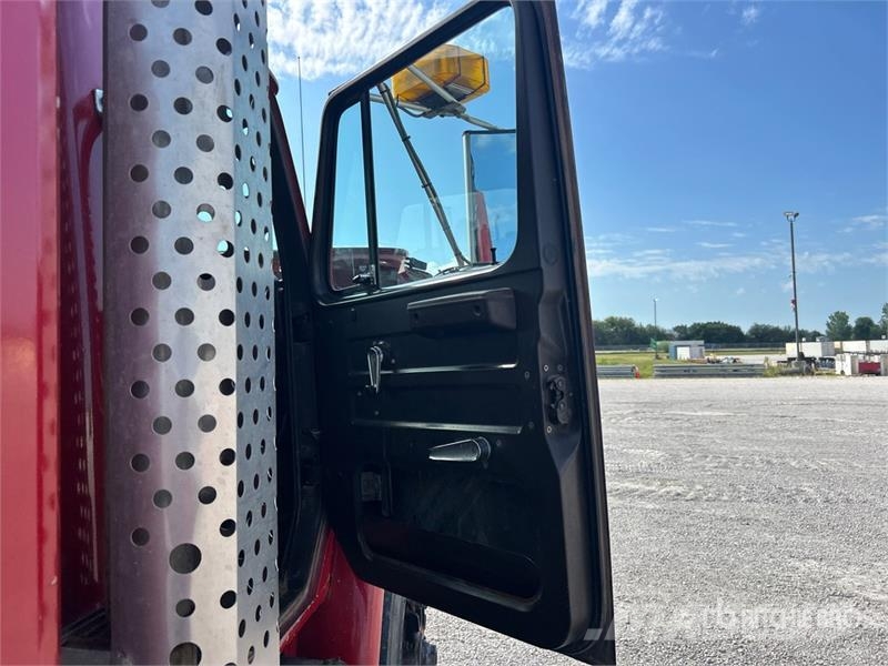International 1954 4x2 S/A Dump Truck 自卸式货车