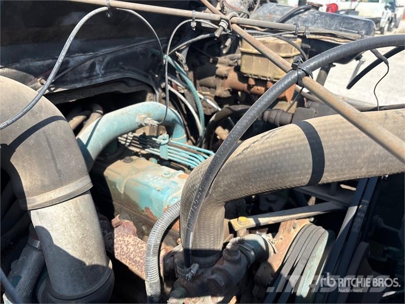 International 1954 4x2 S/A Dump Truck 自卸式货车