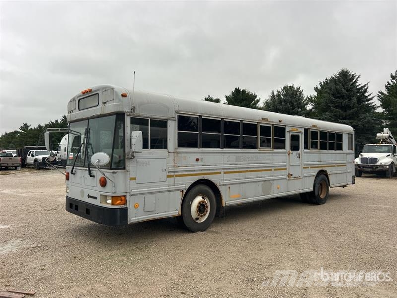 International 3000 Mini bus