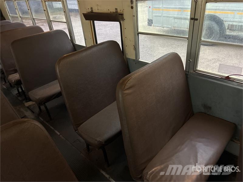 International 3000 Mini bus