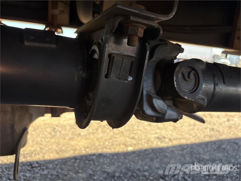 International 4300 ボックスボディー、ウイング、箱車