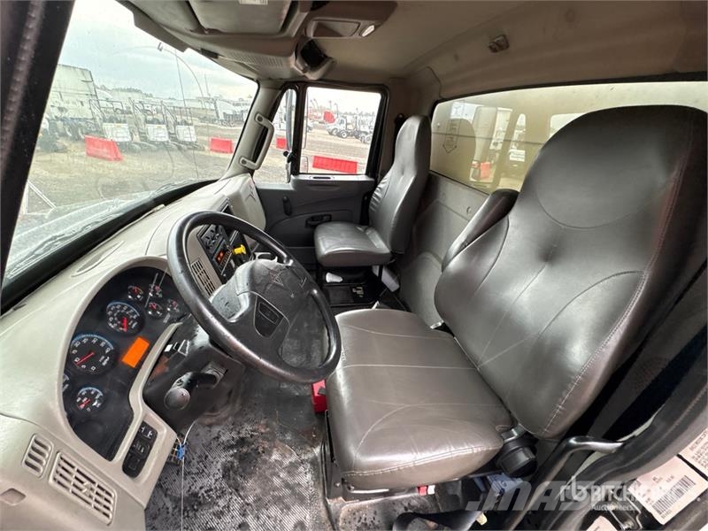 International 4300 Sanduk kamioni