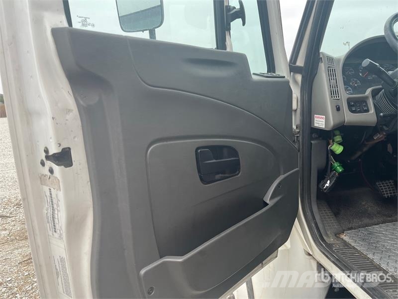International 4300 Sanduk kamioni