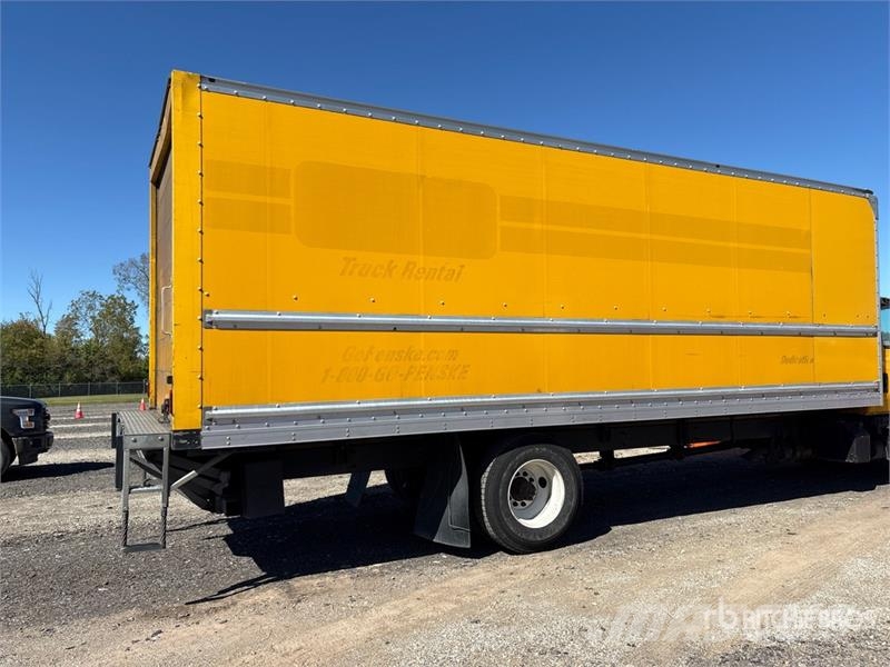 International 4300 ボックスボディー、ウイング、箱車