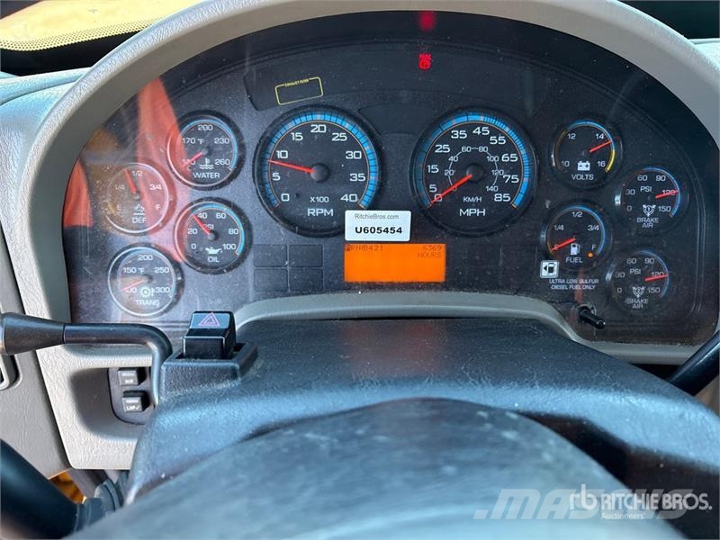 International 4300 ボックスボディー、ウイング、箱車