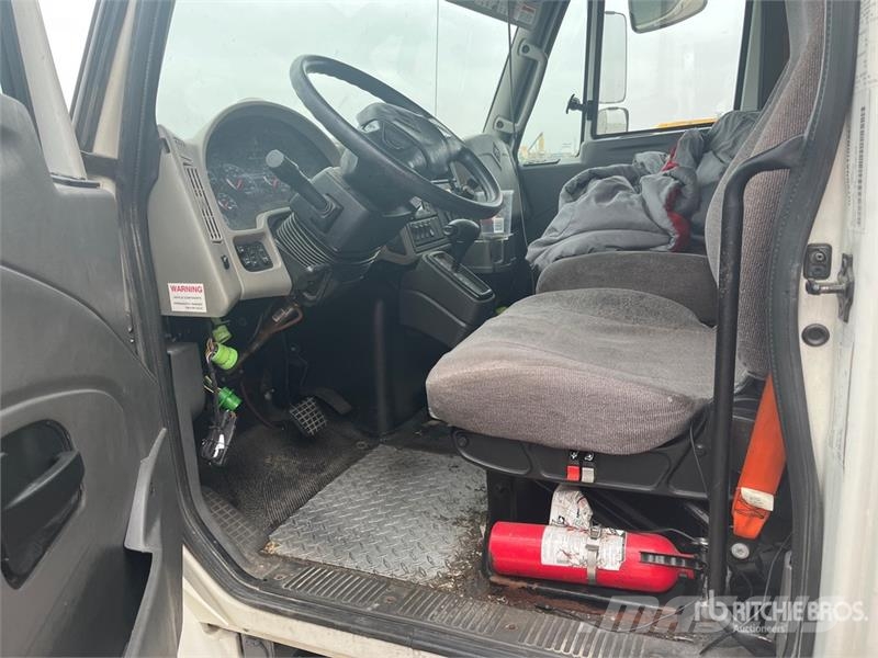 International 4300 Sanduk kamioni