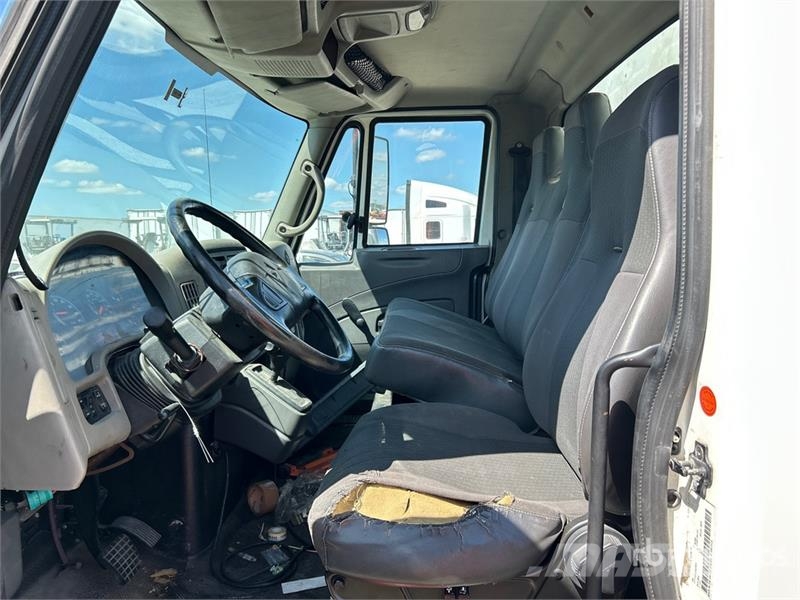International 4300 Box trucks