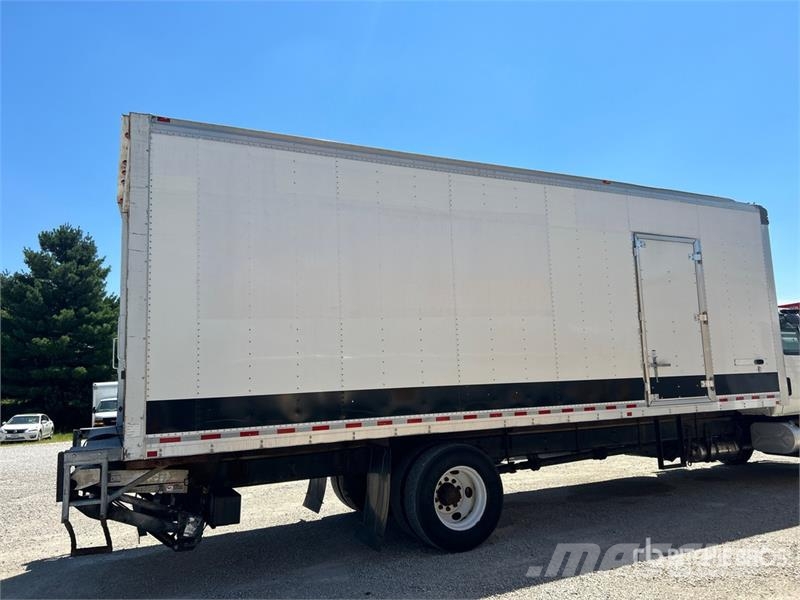 International 4300 Kapali kasa kamyonlar