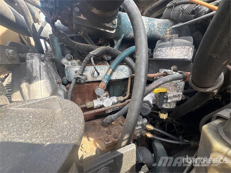 International 4300 Skříňová nástavba