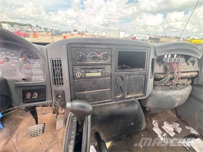 International 4300 自卸式货车