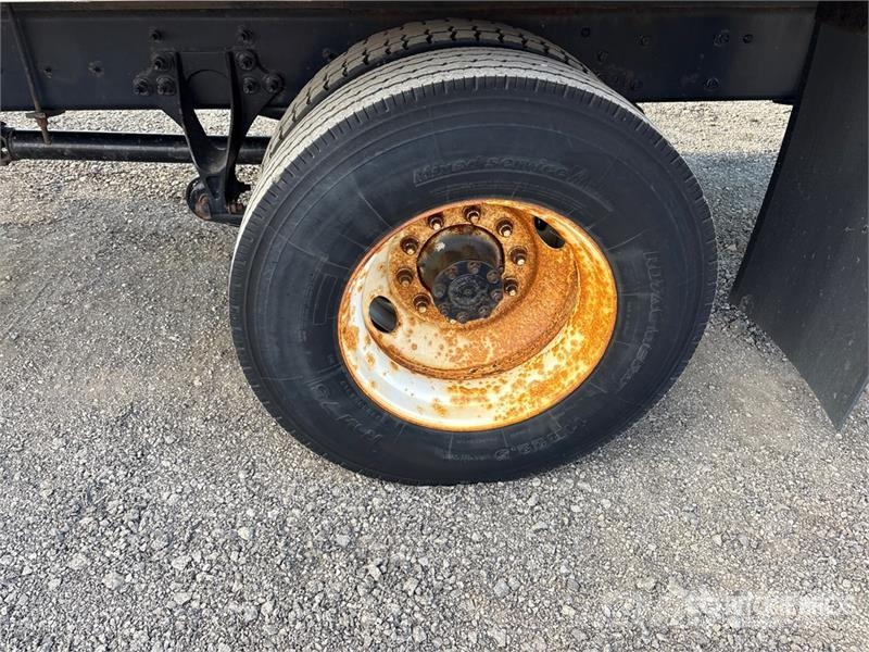 International 4300 Box trucks