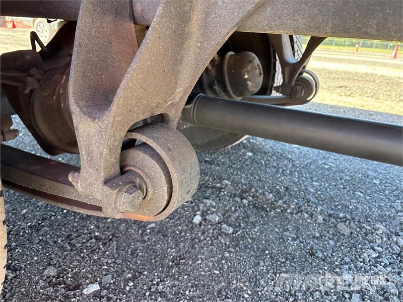 International 4300 ボックスボディー、ウイング、箱車