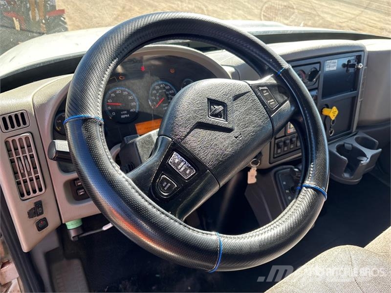 International 4300 Грузовики-Фургоны